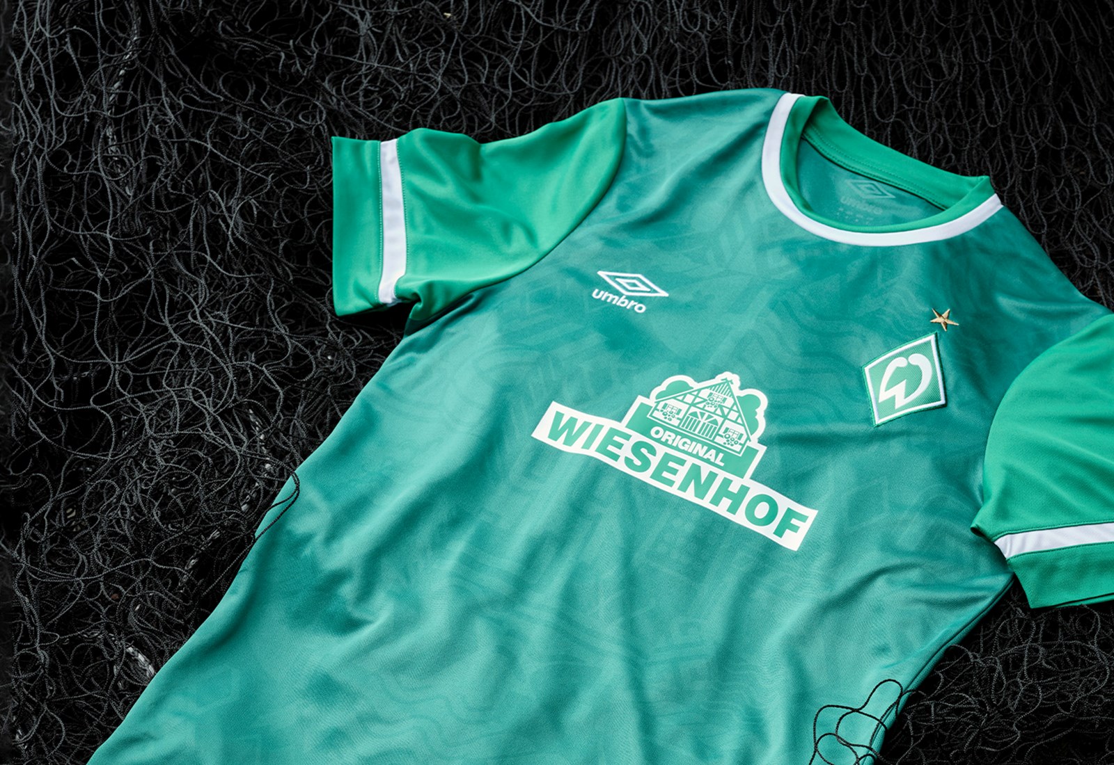 werder-bremen-21-22-home-kit-hero-banner