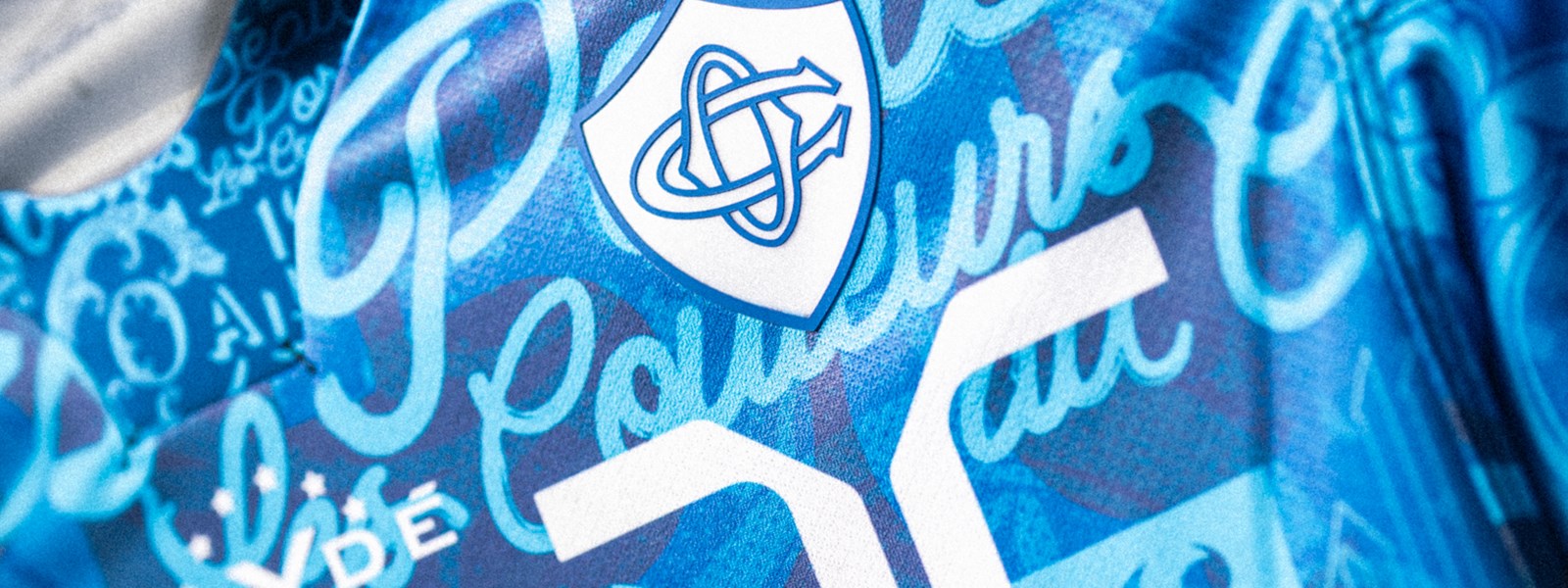 umbro-castres-olympique-every-team-has-one-jersey-crest-detail-2