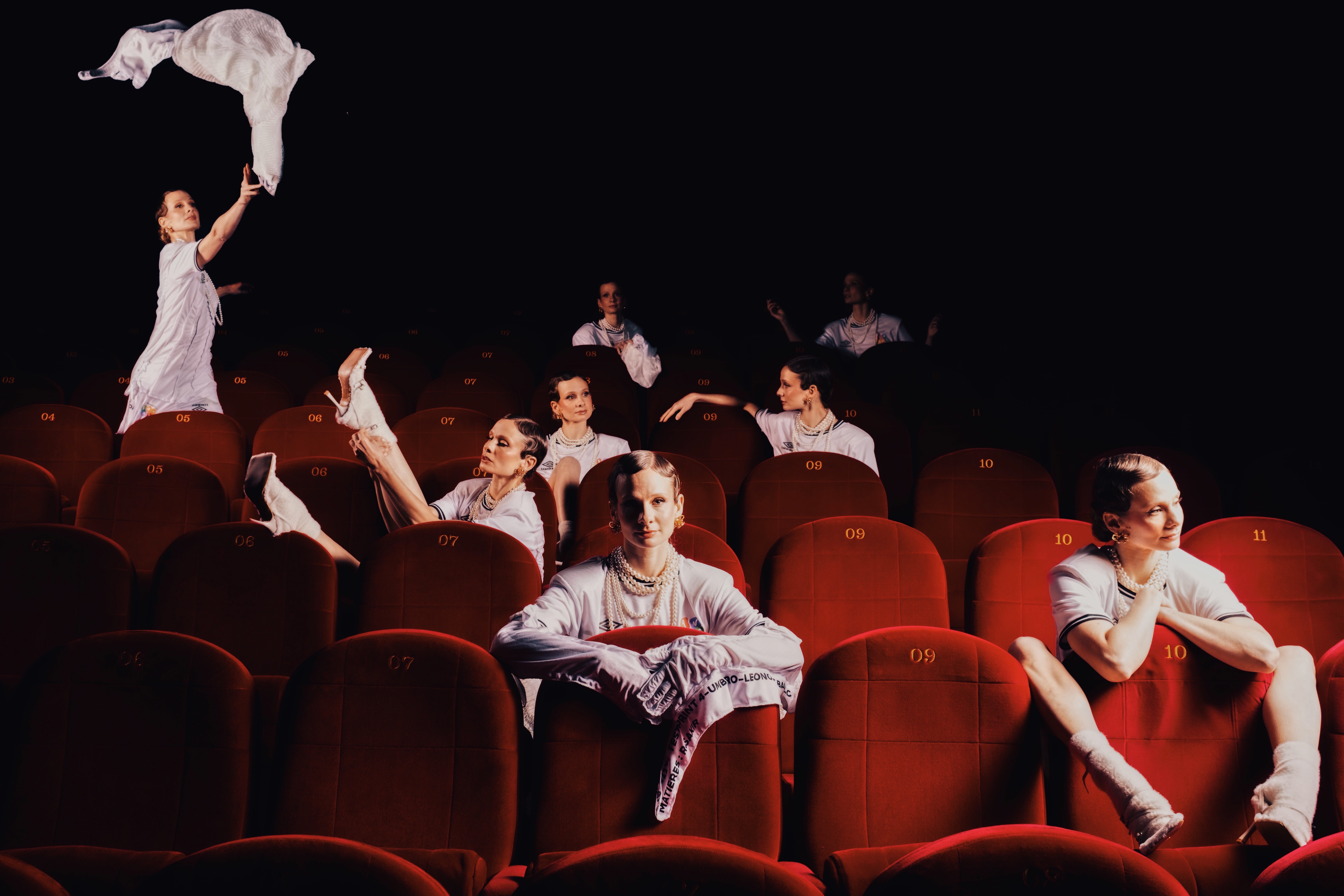 our-game-is-about-art-x-léonore-baulac-theatre-2