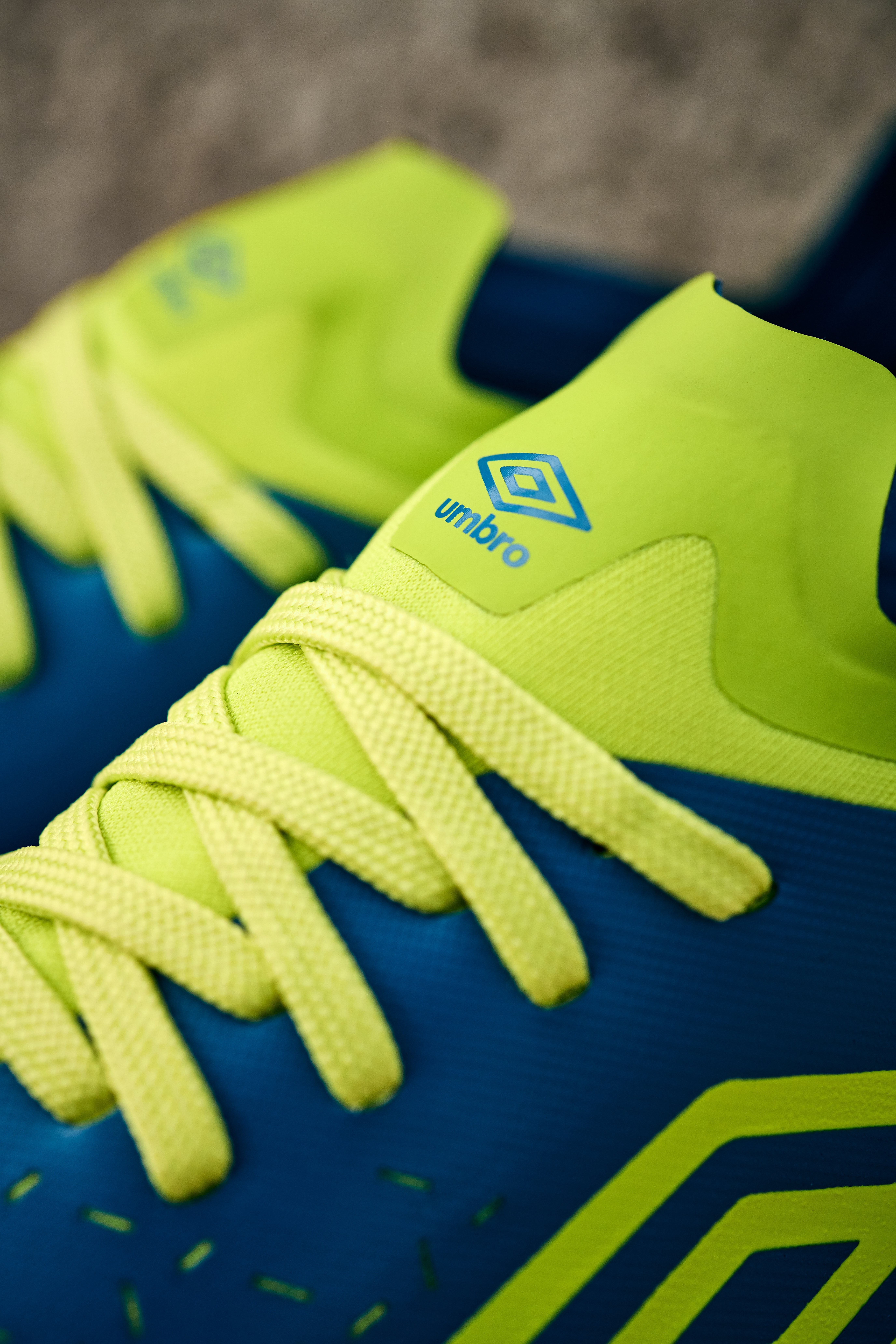 Umbro-velocita-5-elite-blue-sapphire-5