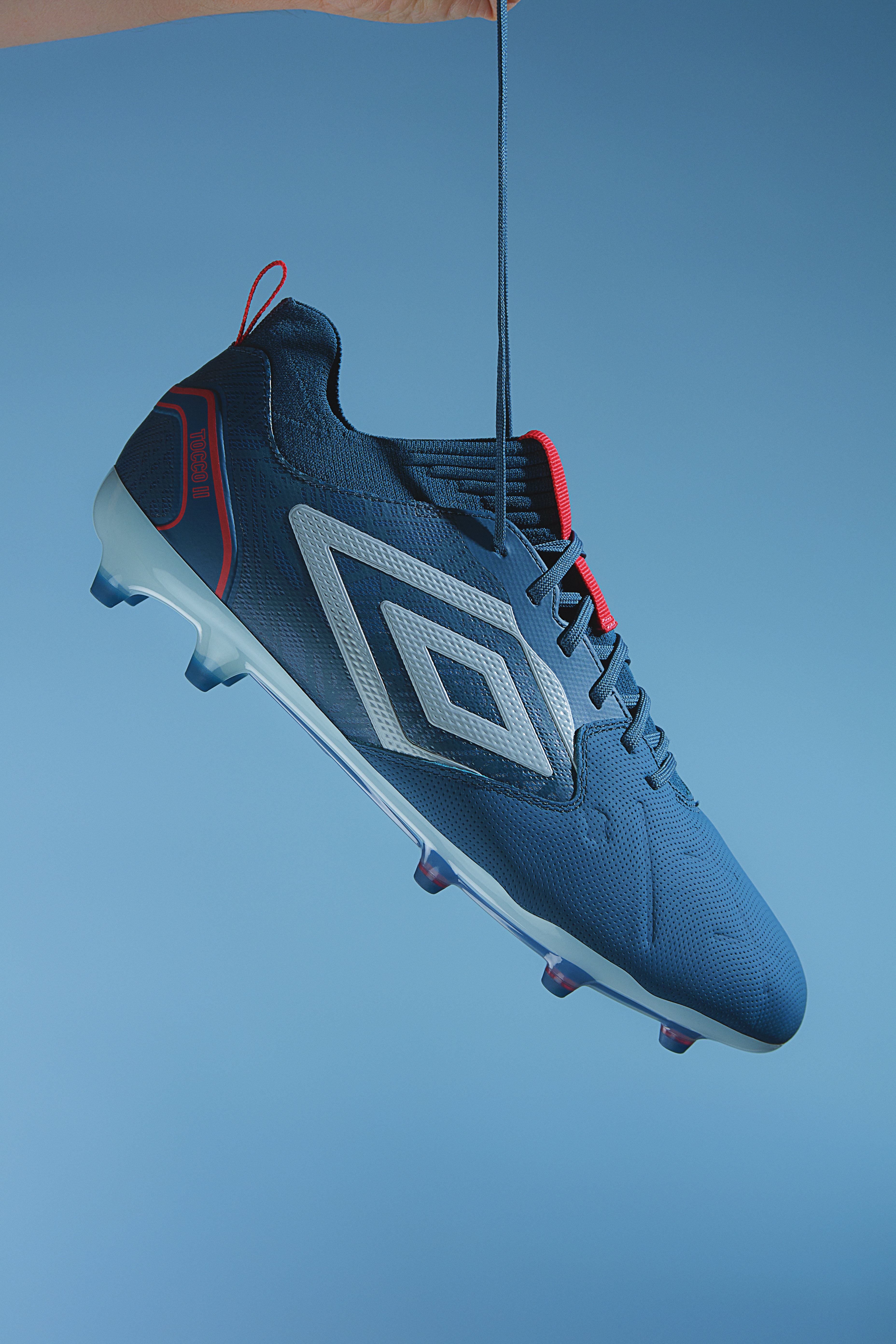 umbro-tocco-2-studio-shot-2