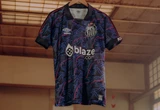 Santos FC 23/24 - Third Kit - Hanging shot