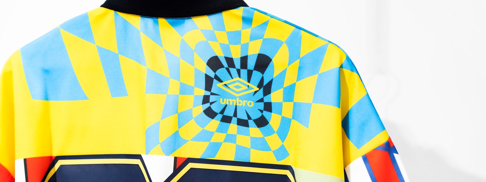 umbro-lc23-speciali-mashup-jersey-reverse-close-up