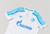 fc-schalke-04-away-chest-shot