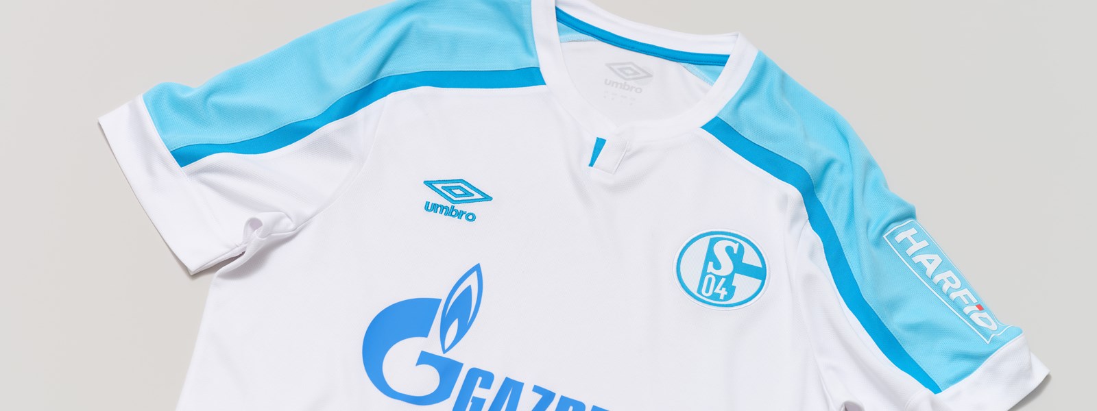 fc-schalke-04-away-chest-shot