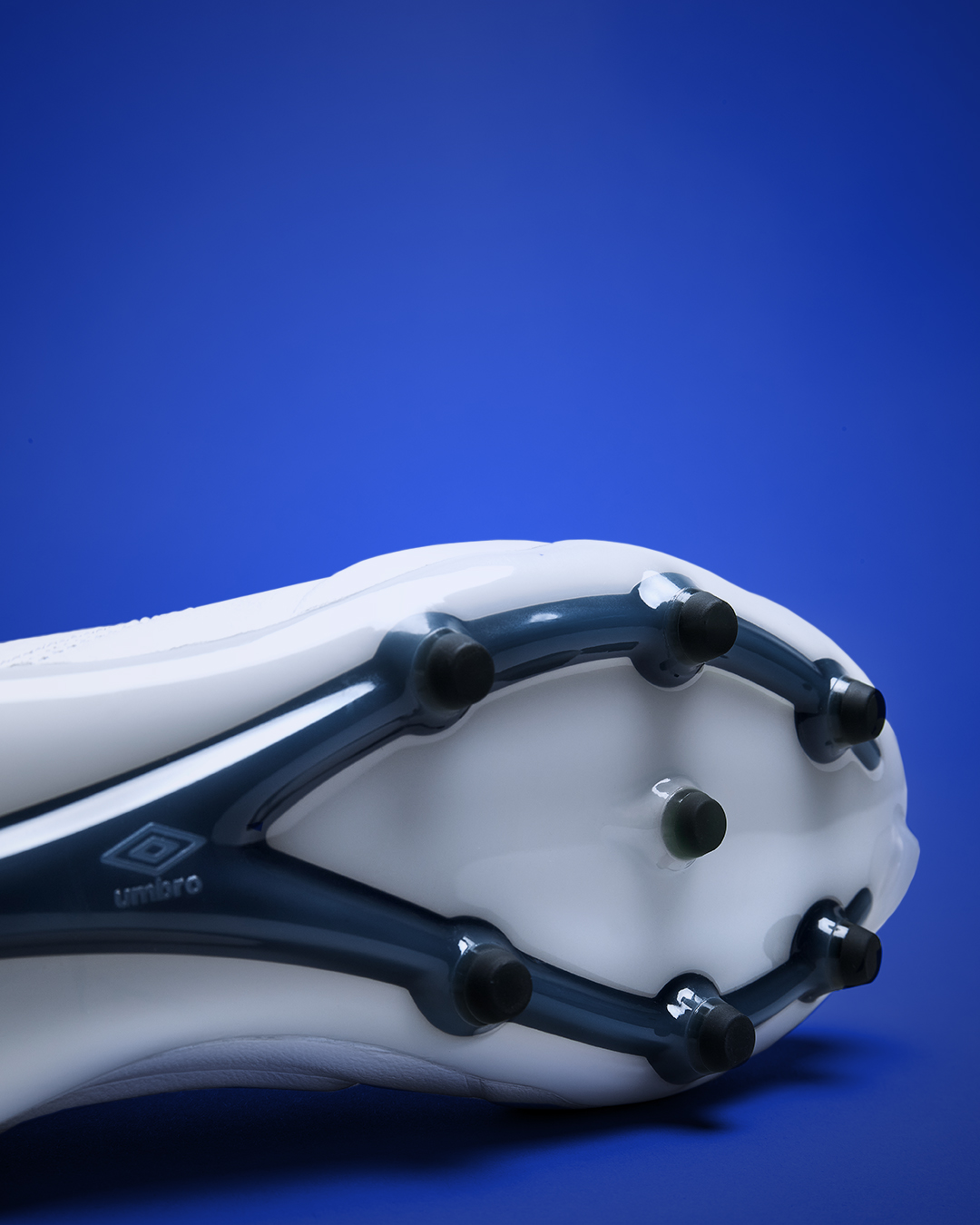 tocco-pro-white-urban-chic-pebax-outsole-shot