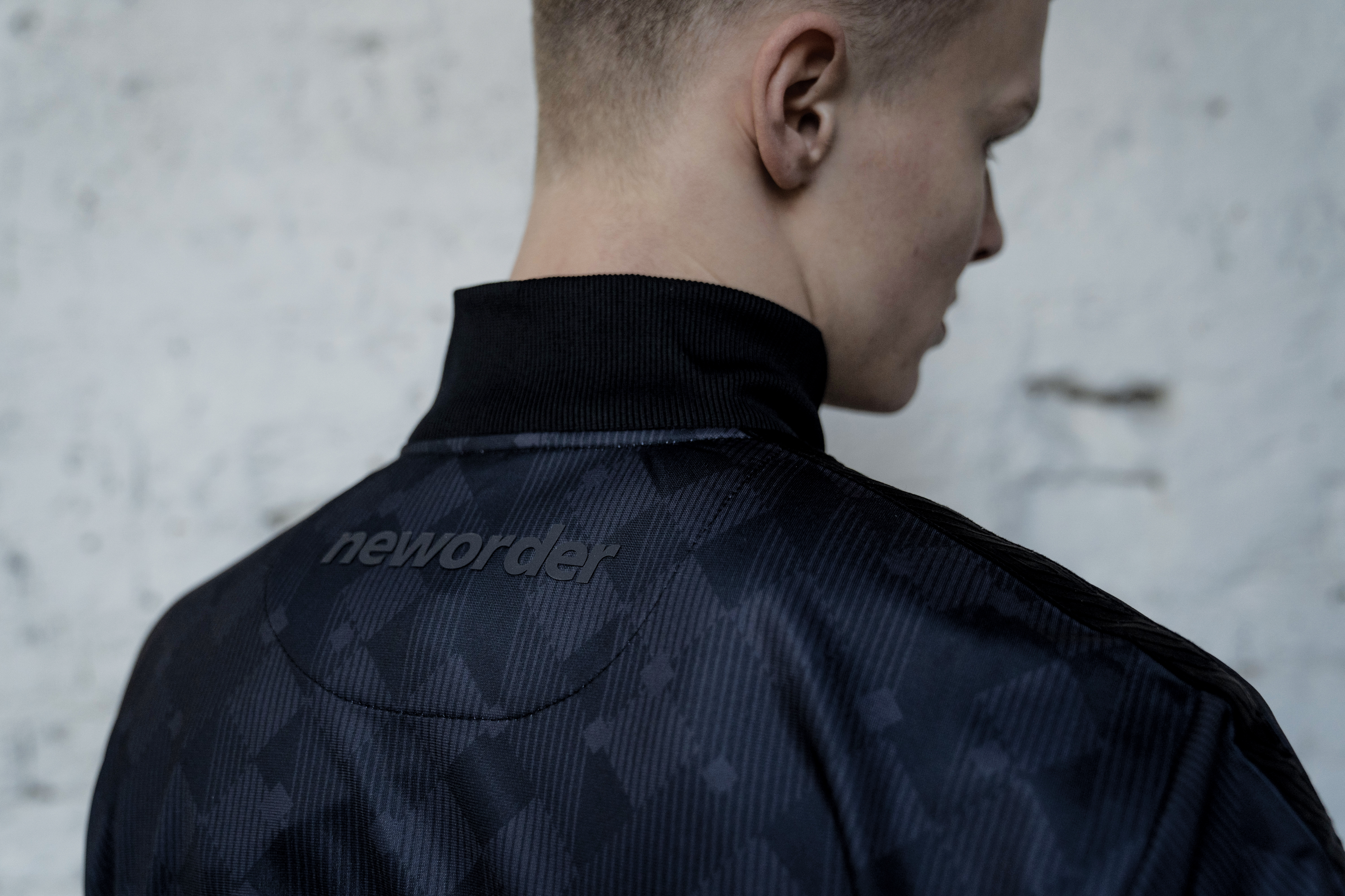 umbro-new-order-blackout-track-top-reverse