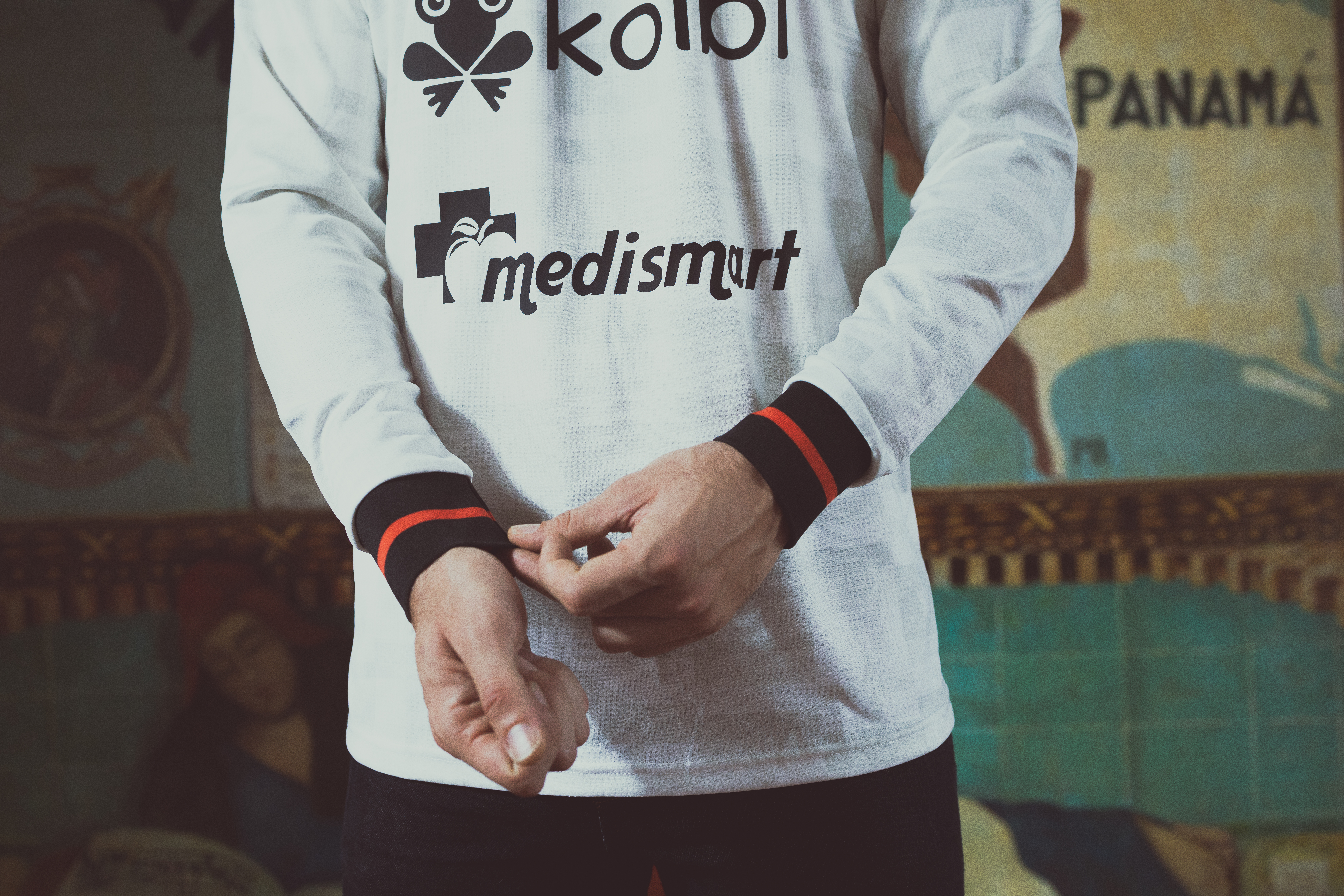 umbro-lda-23-24-away-kit-jersey-sleeves