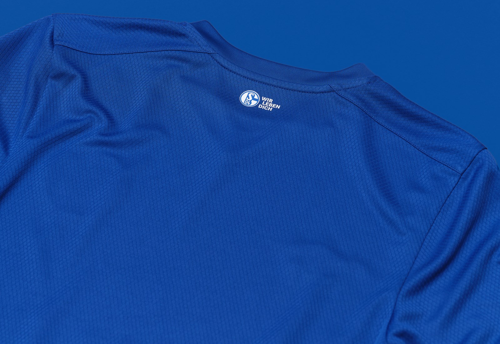 fc-schalke-04-21-22-home-kit-neck-signoff-2