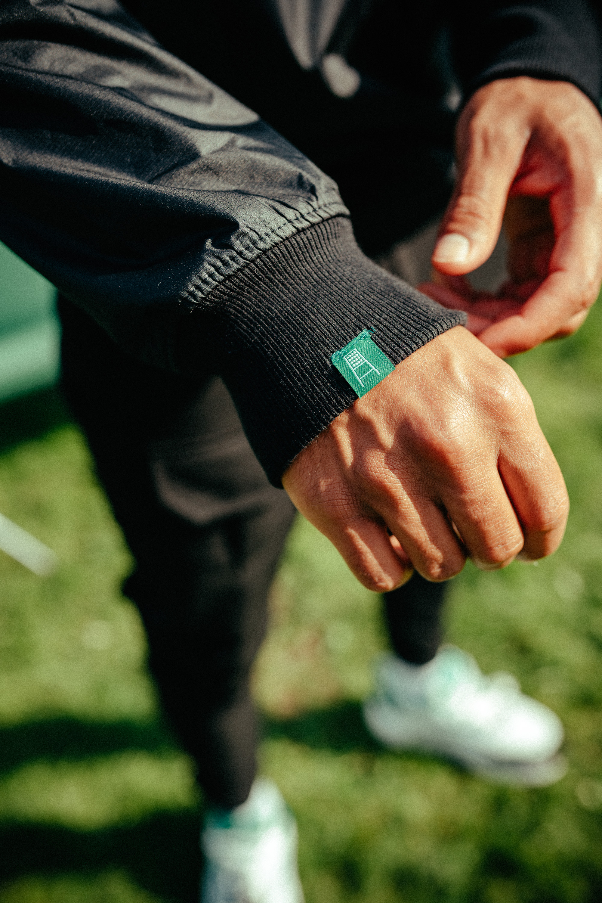 werder-bremen-icon-pack-windbreaker-sleeve-detail