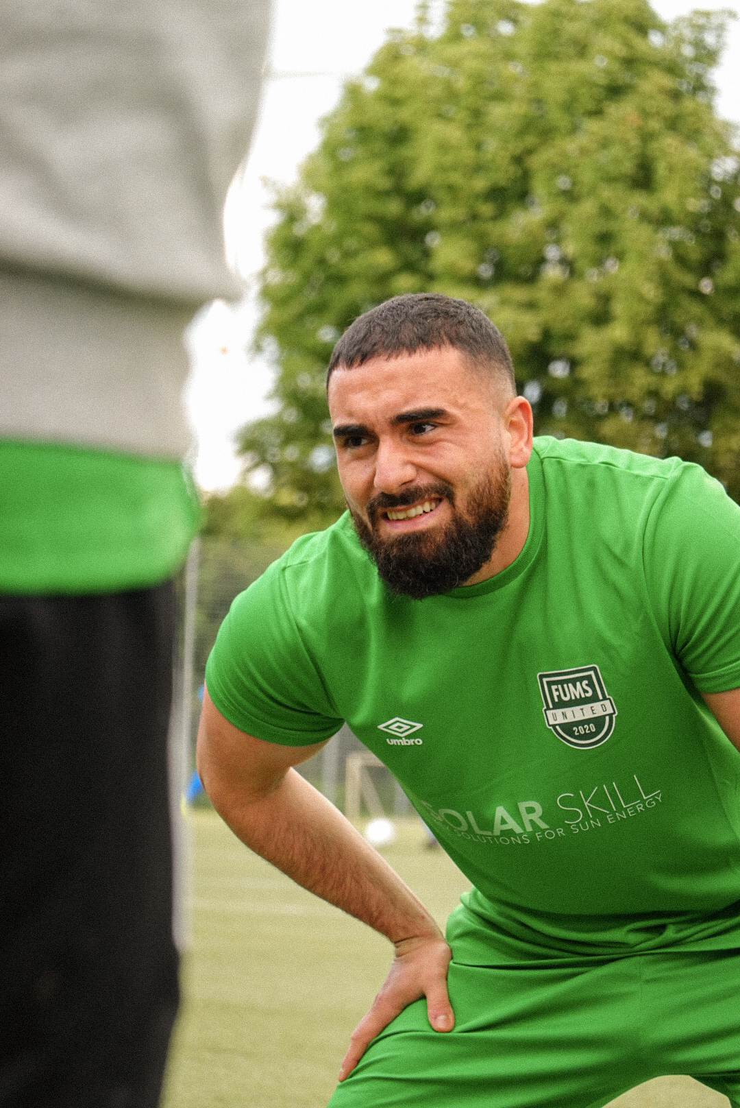 fums-united-male-player-in-umbro-kit