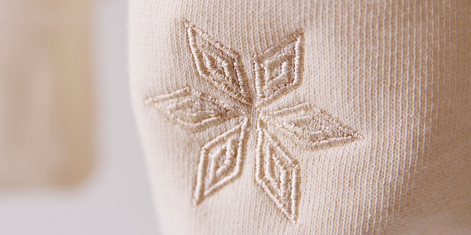 umbro-undyed-sustainability-logo-web-banner