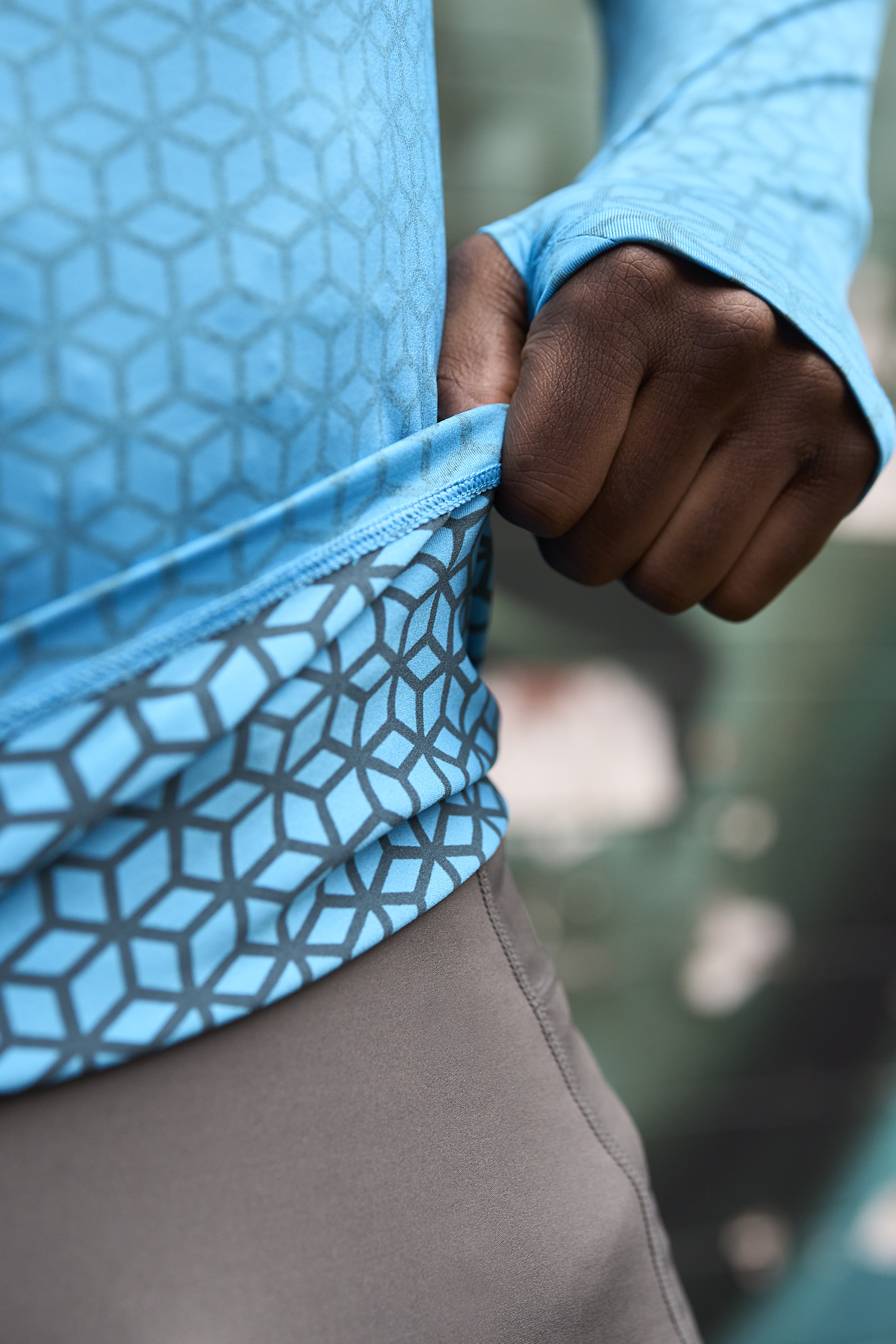 graphene-wear-on-pro-training-elite-top