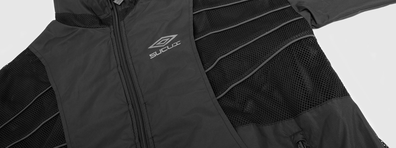 sucuk-und-bratwurst-x-umbro-black-jacket-details