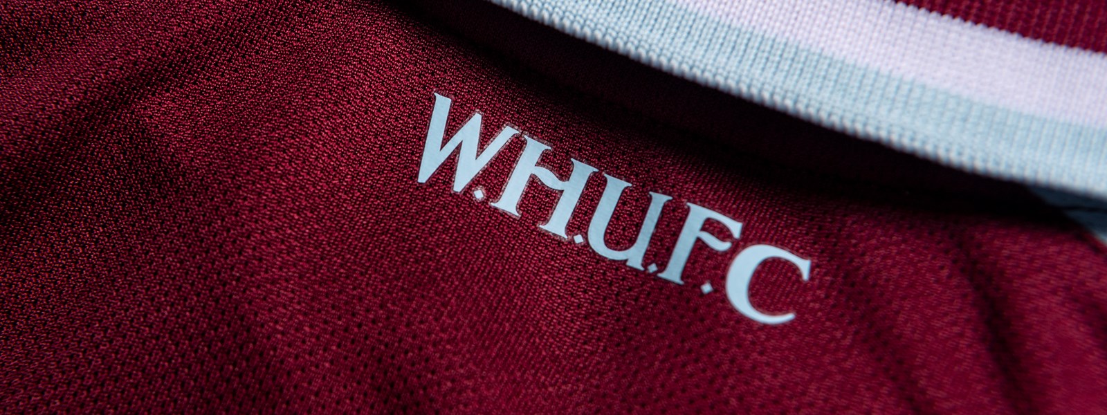 west-ham-united-21-22-home-shirt-neck-signoff-shot