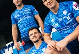 umbro-castres-olympique-every-team-has-one-players-wearing-jerseys