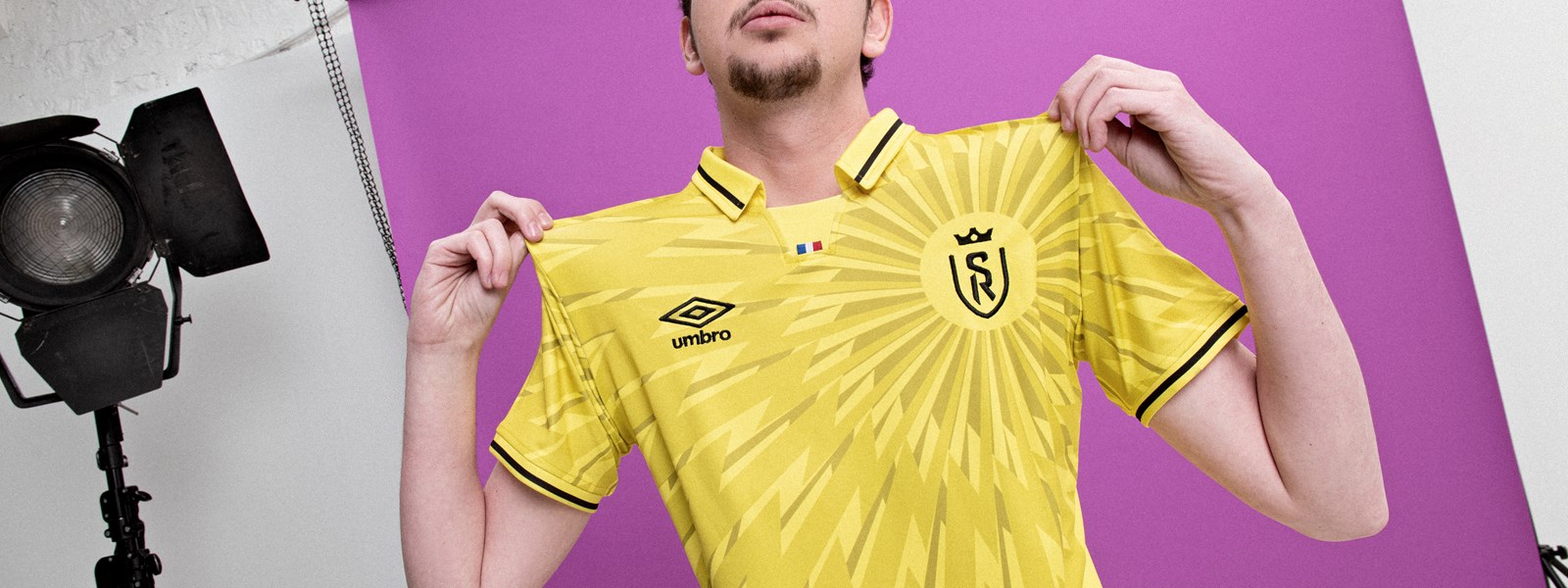 umbro-france-21-22-stade-de-reims-goalkeeper-kit-shot-1