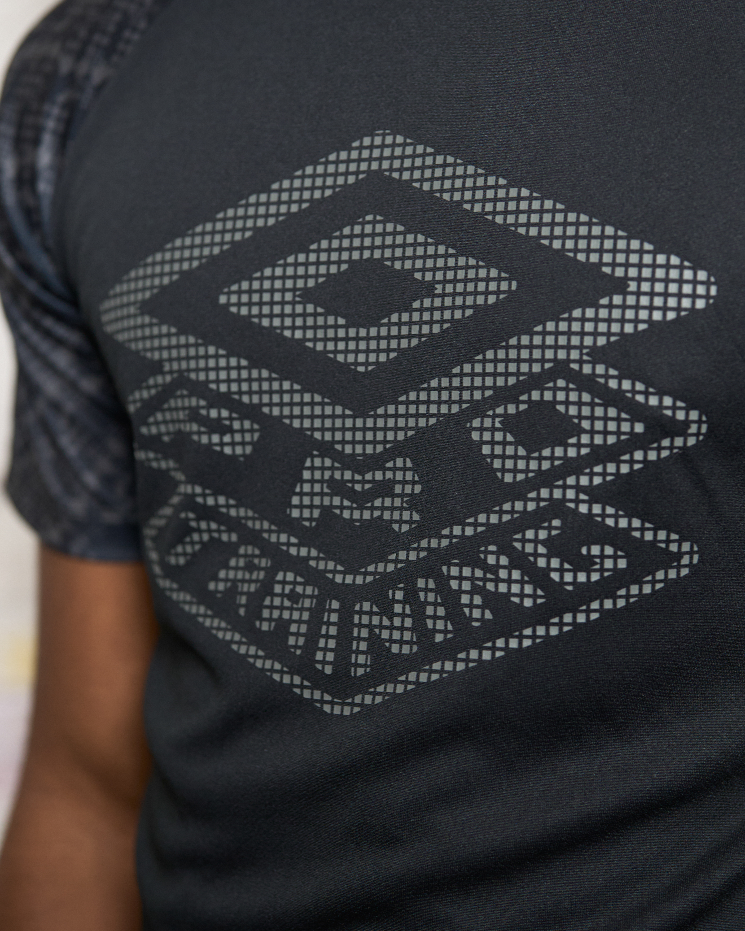 umbro-pro-training-active-graphic-jersey