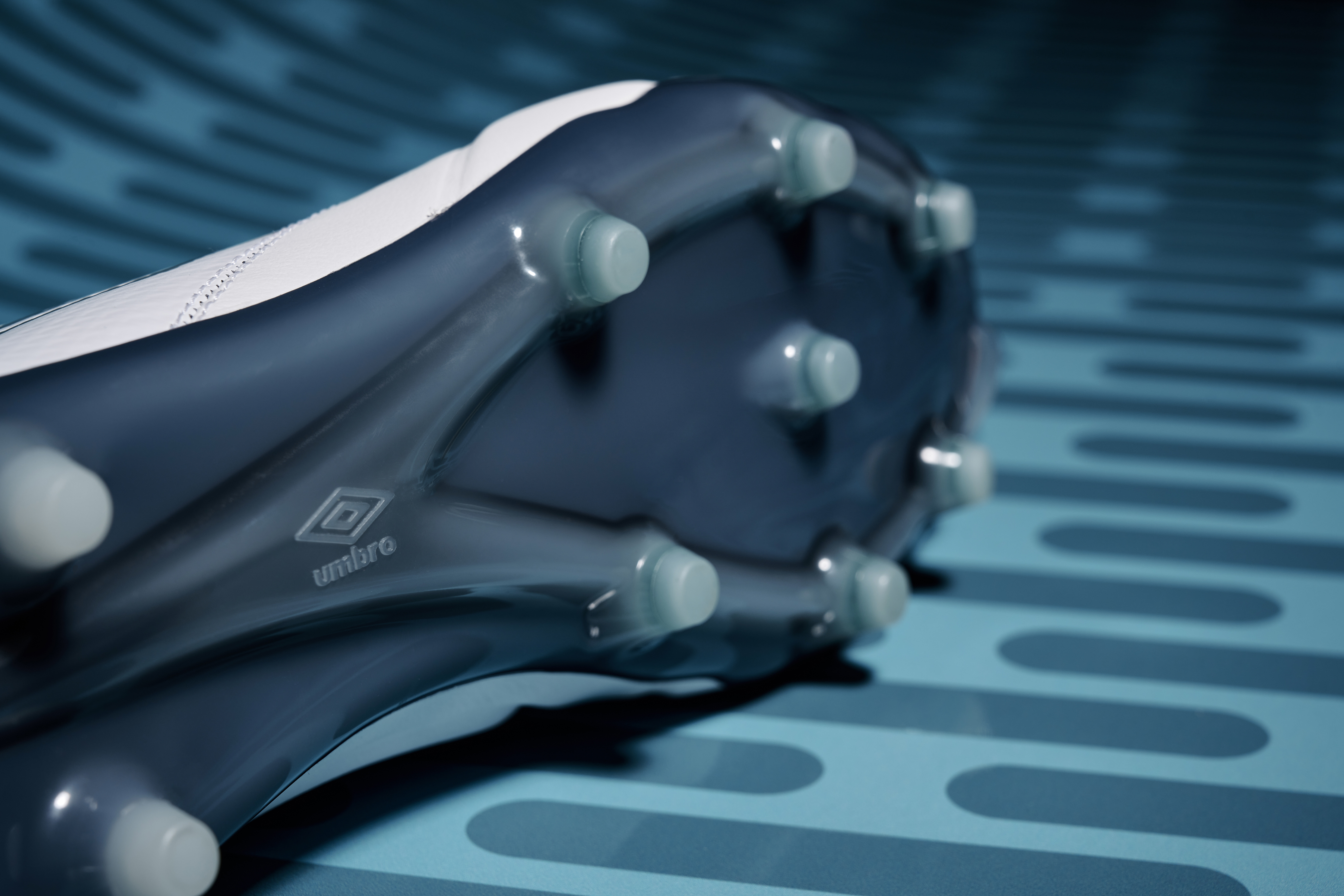 tocco-pro-white-blue-saragosso-sea-pebax-outsole-shot