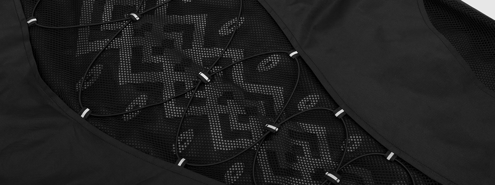 sucuk-und-bratwurst-x-umbro-black-jacket-reverse