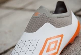 umbro-velocita-5-elite-white-carrot-2