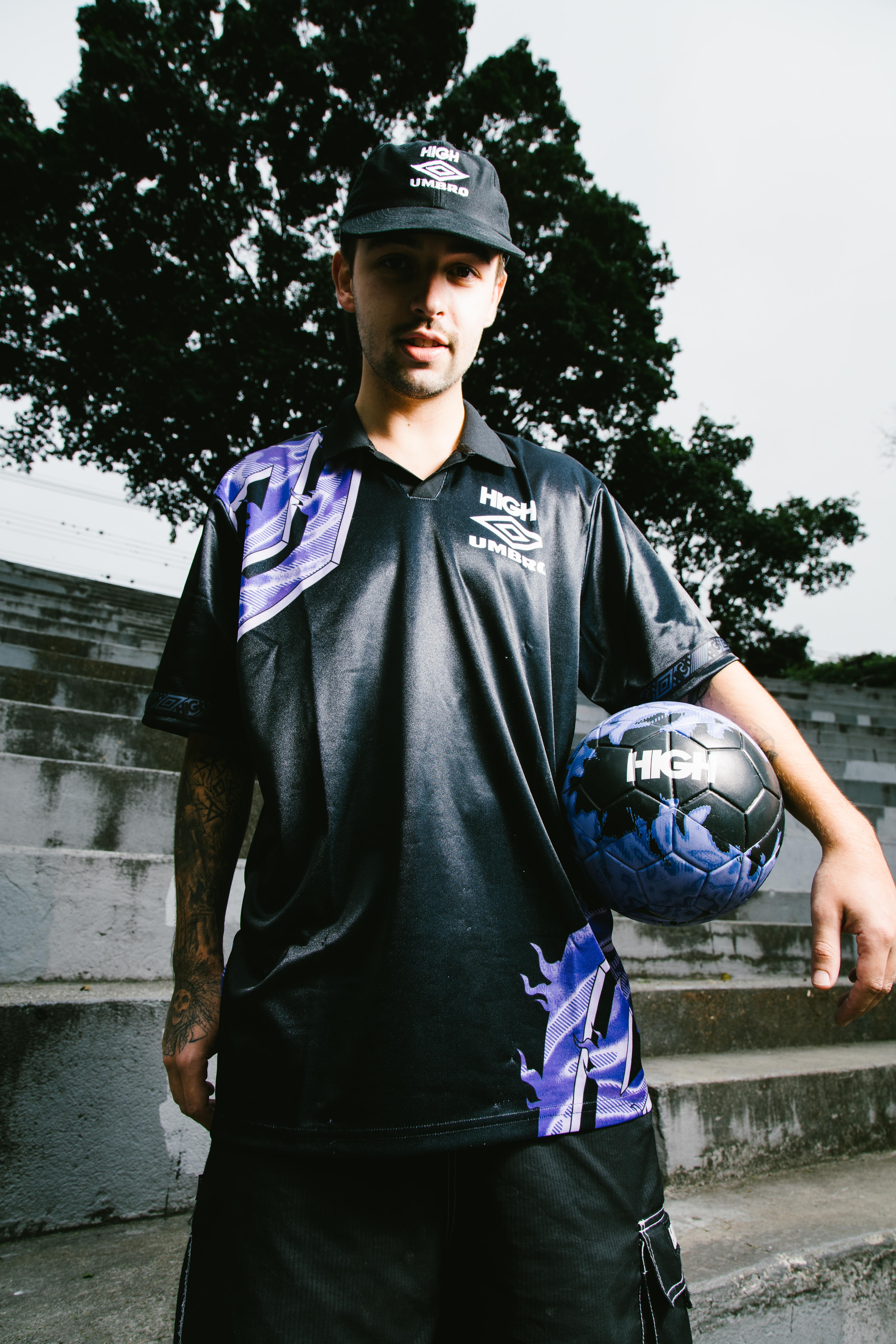high-x-umbro-model-in-jersey
