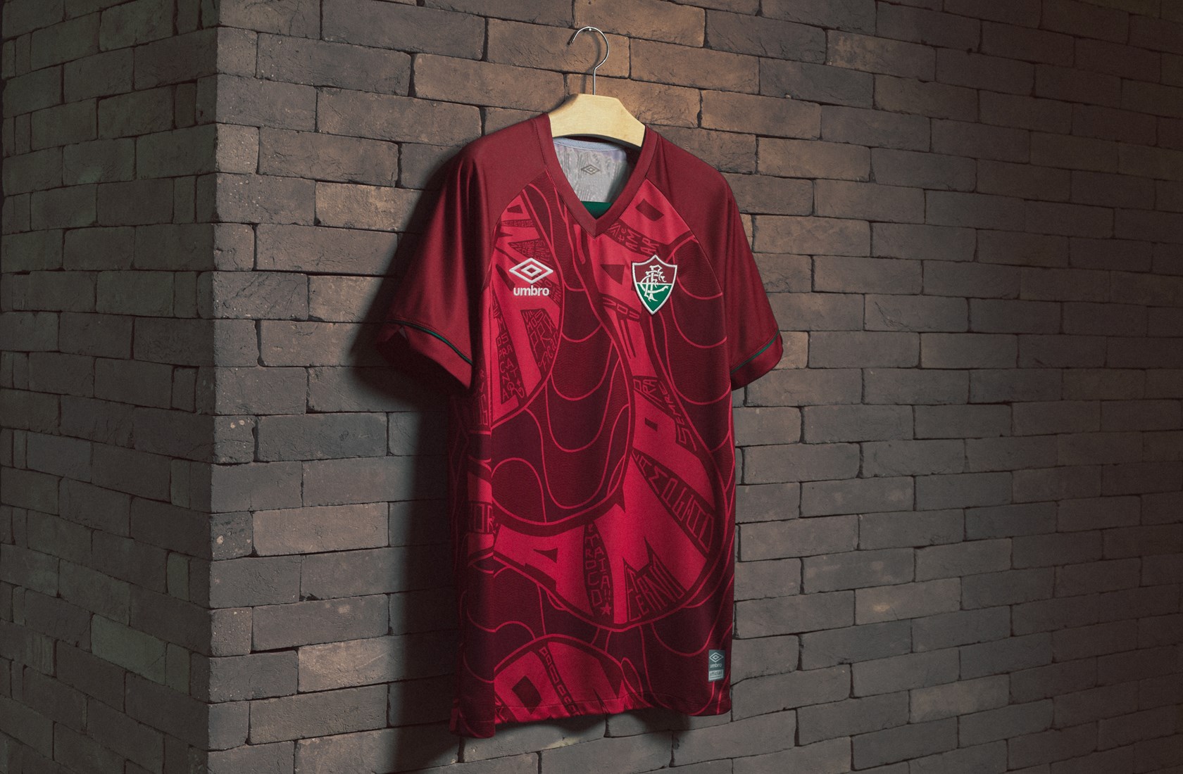 umbro-fluminense-every-team-has-one-jersey-hanging-up
