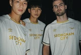 umbro-seongnam-fc-2023-away-kit-on-three-players