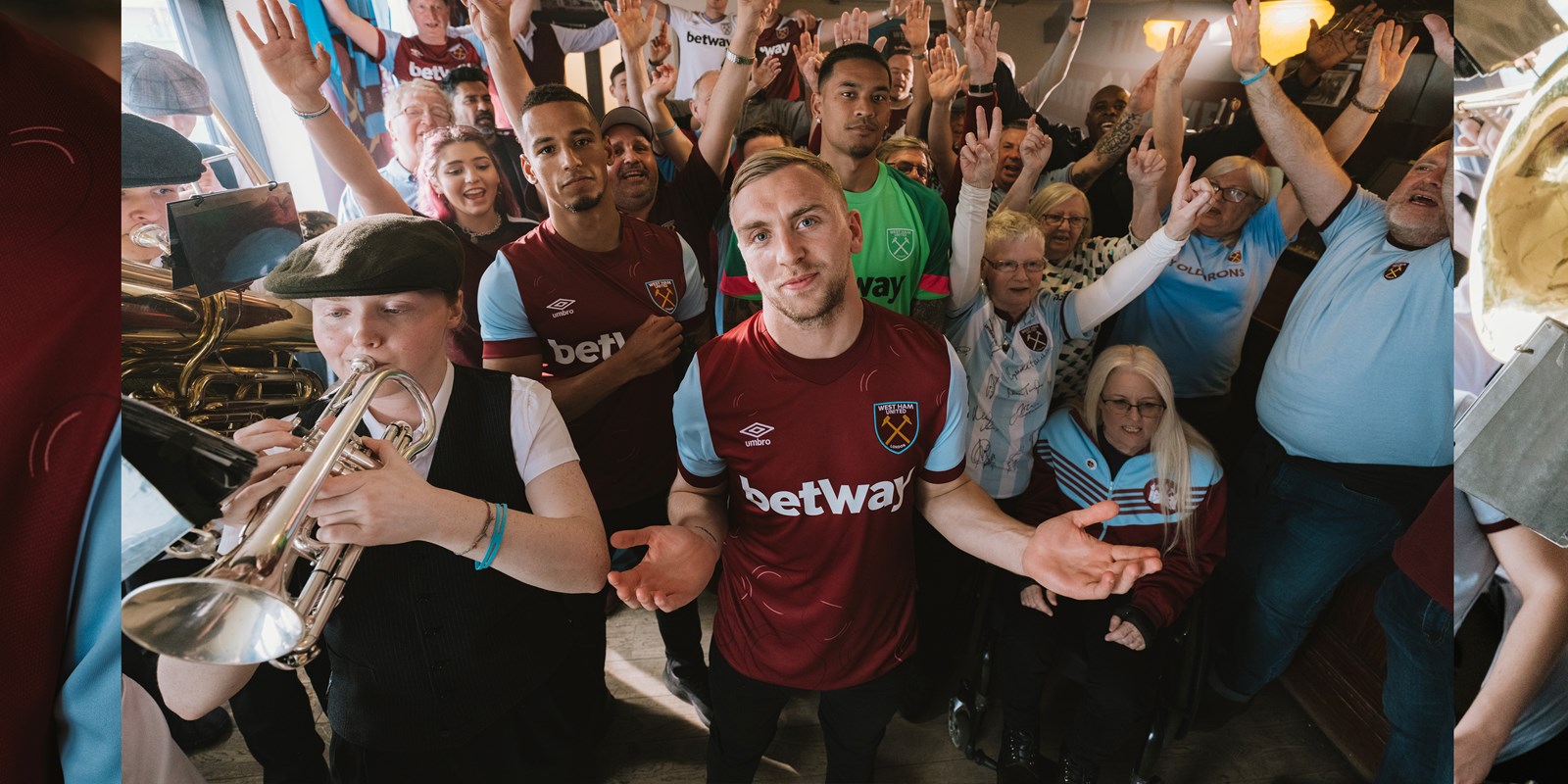 west-ham-united-umbro-23-24-home-kit-web-banner