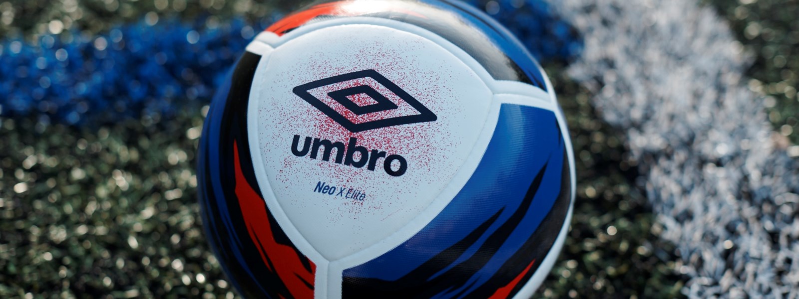 umbro-neo-x-elite-ball-shot-1