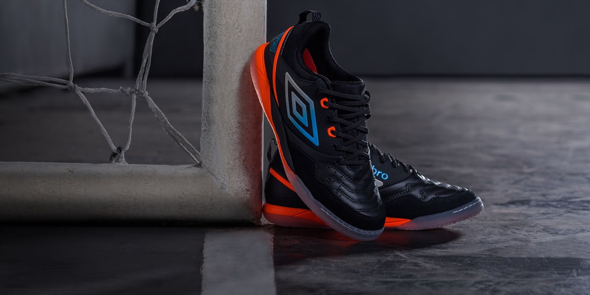 entrada lanzamiento Atar Umbro Pro 5 Futsal Shoe