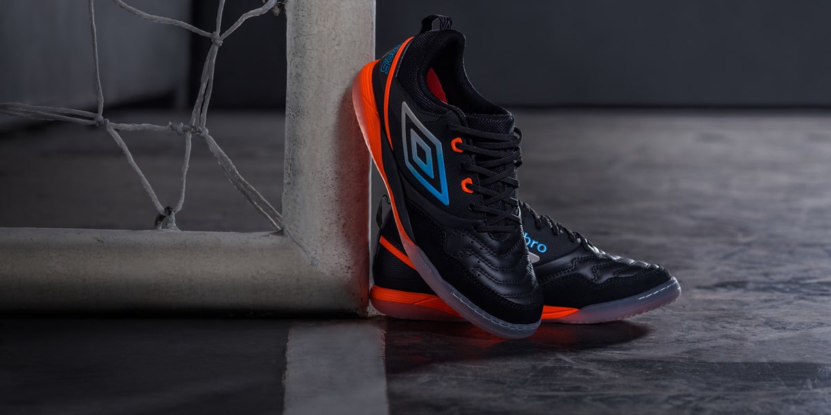 Umbro Pro 5 Futsal Shoe
