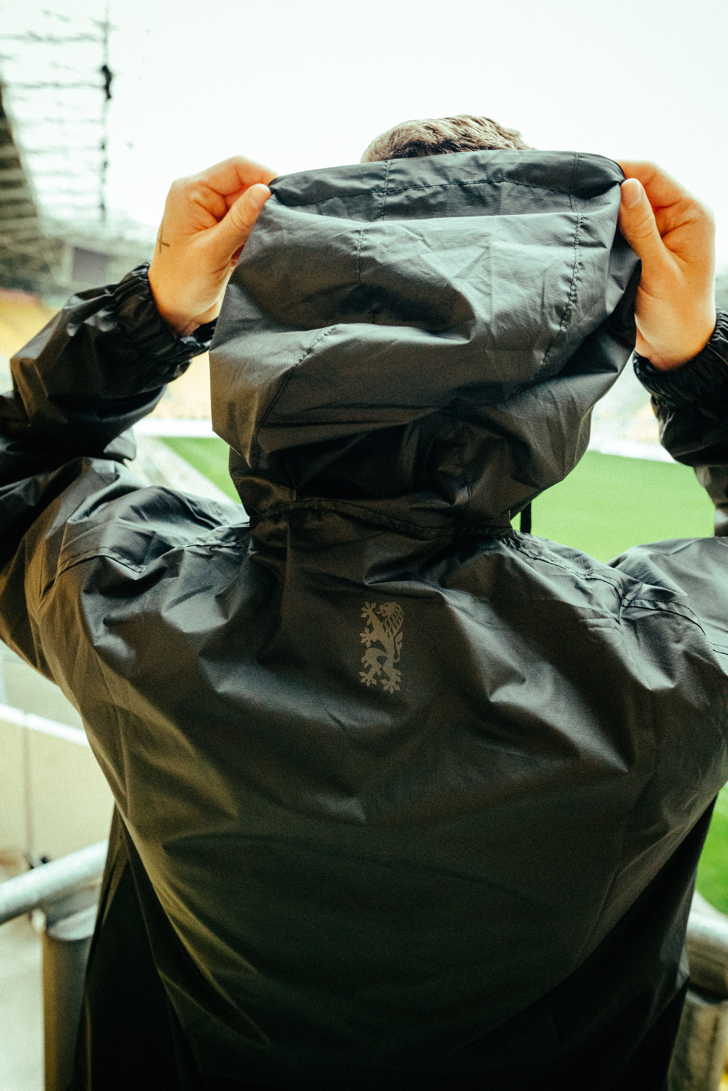 dynamo-dresden-reverse-of-jacket-on-model-shot