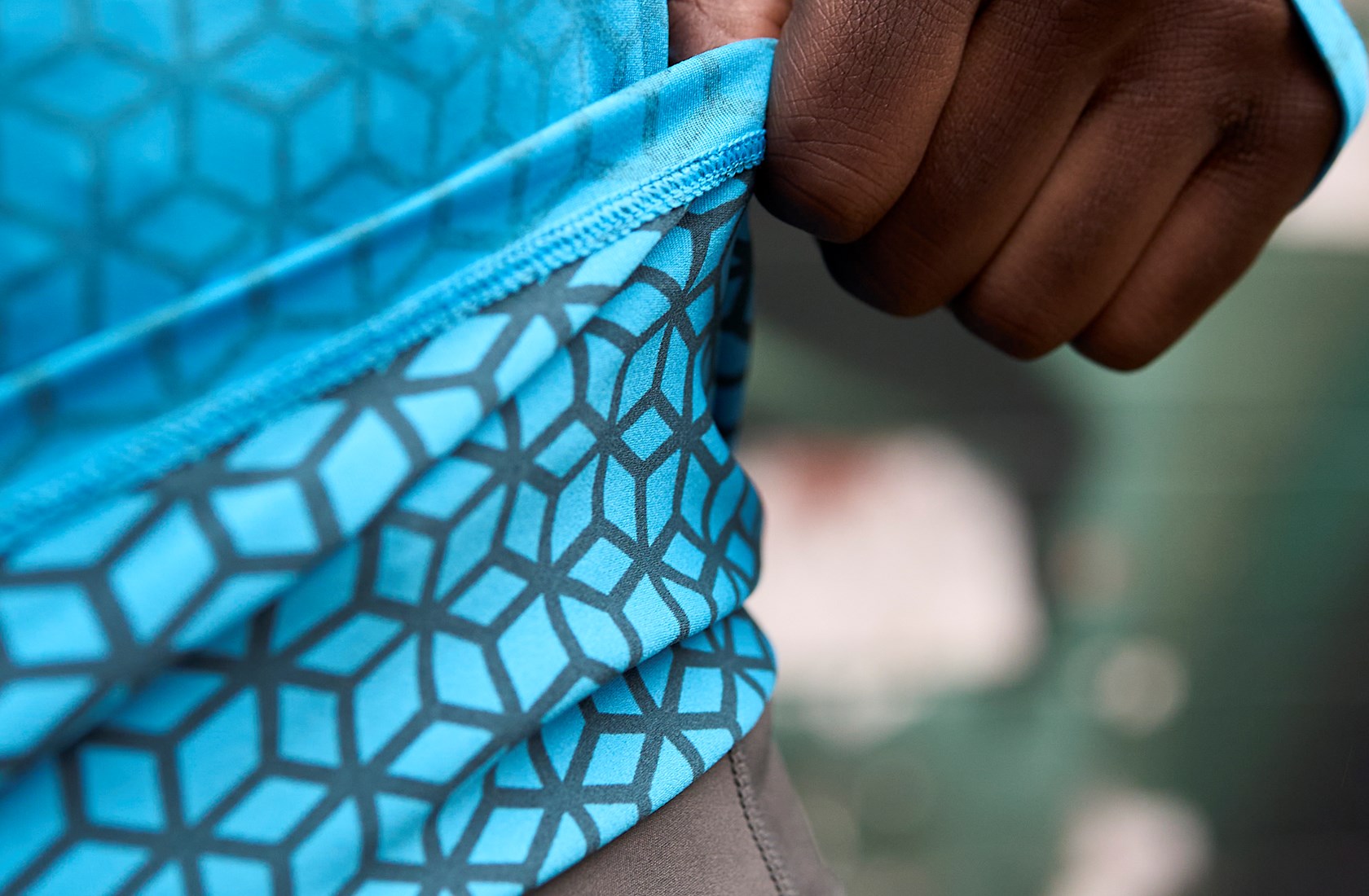 umbro-graphene-wear-close-up-shot-of-top