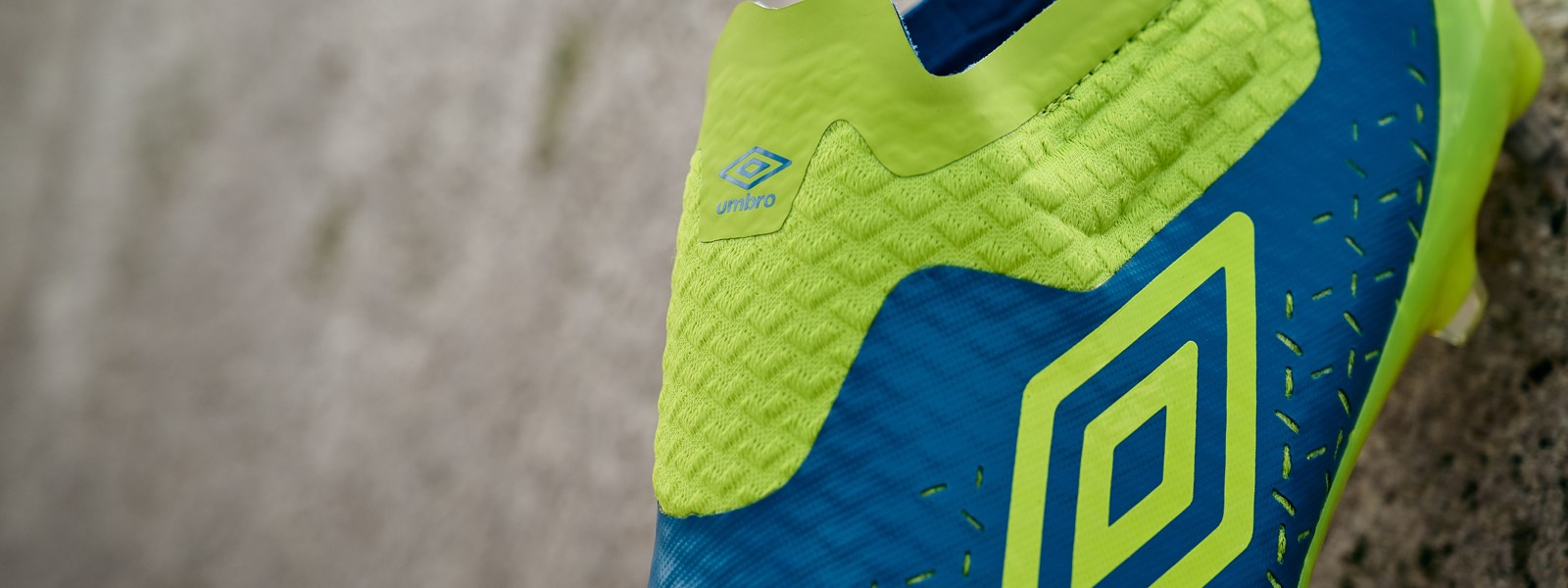 umbro-velocita-5-elite-blue-sapphire-2