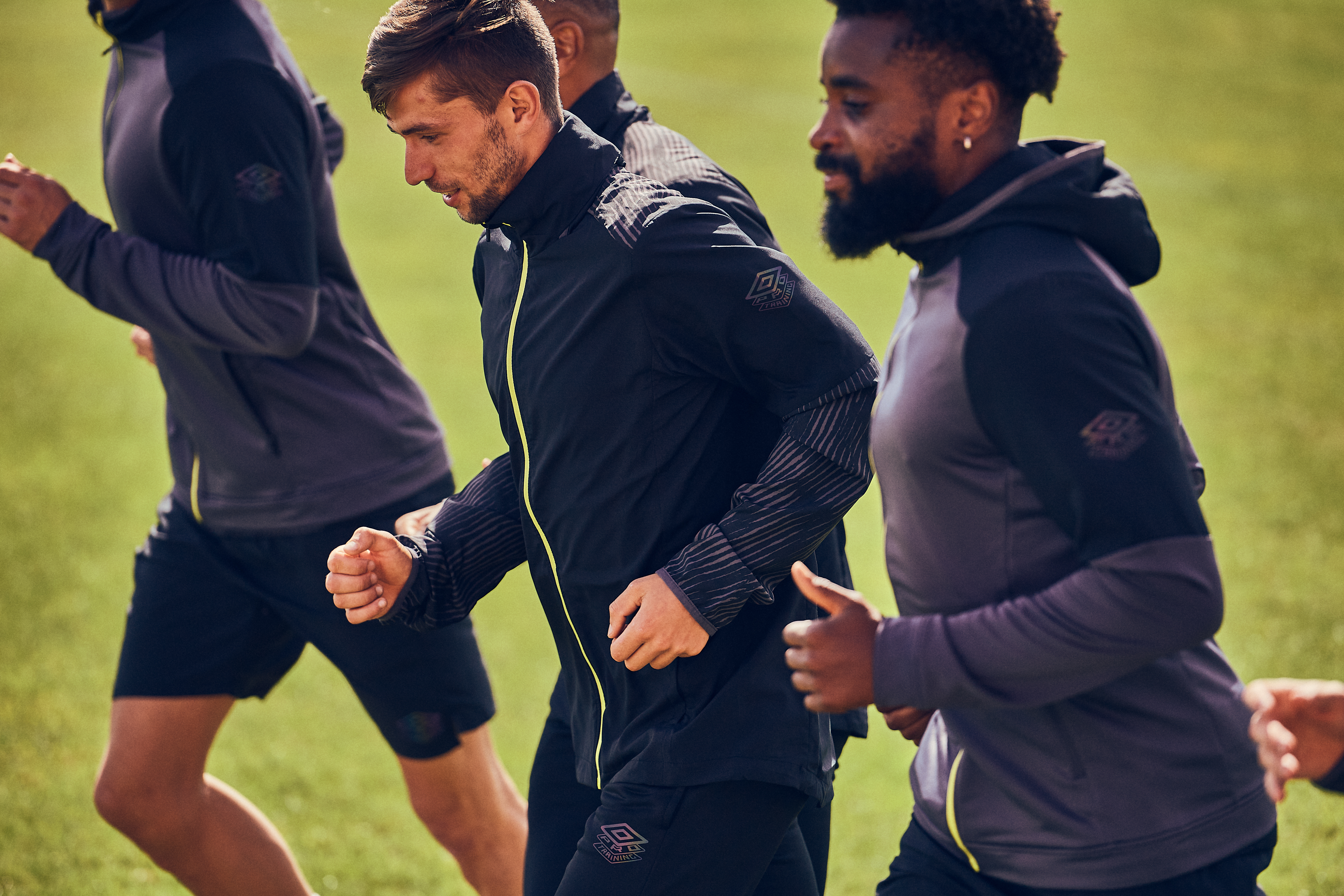 umbro-its-a-training-thing-football-josh-warming-up