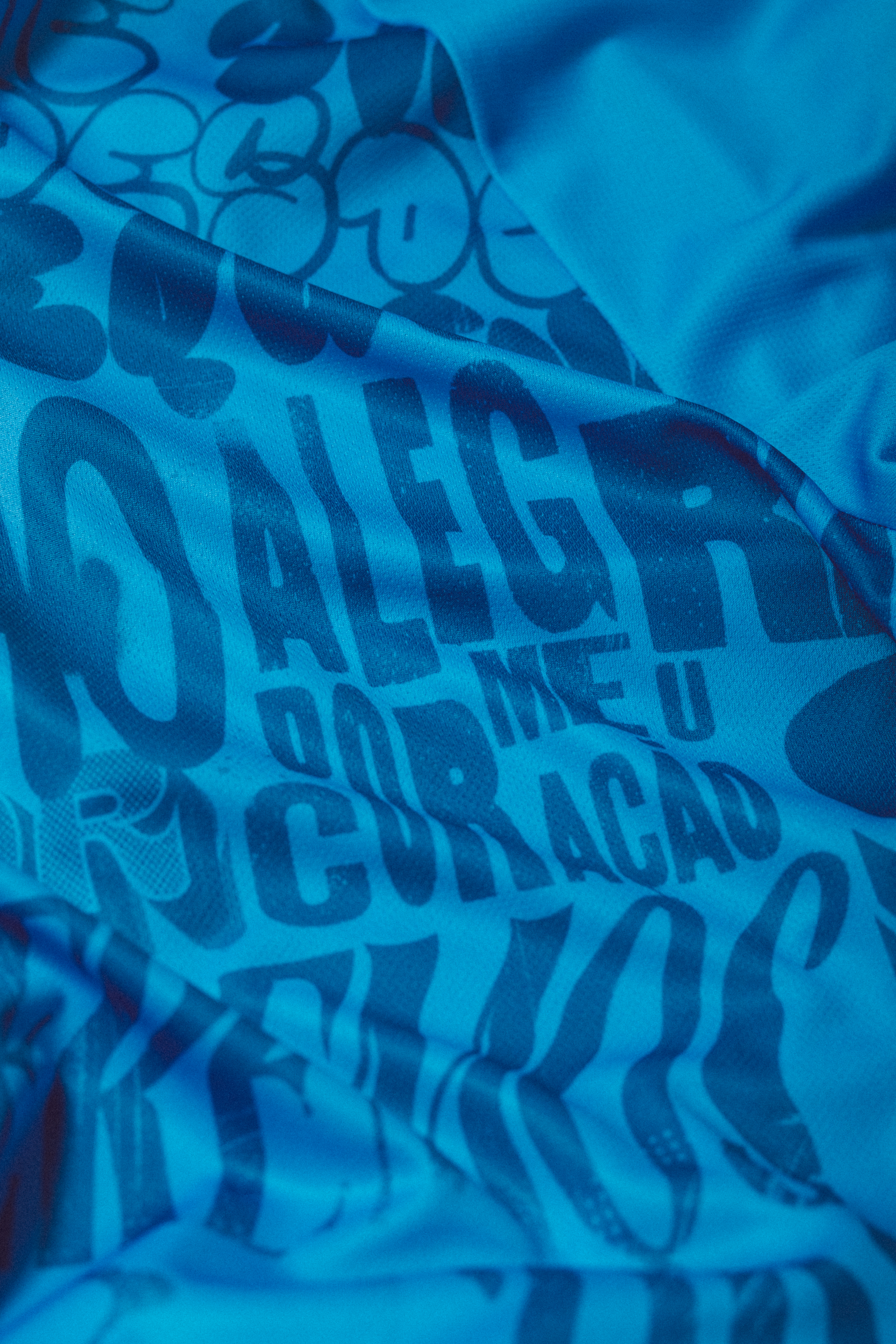umbro-gremio-every-team-has-one-jersey-artwork-close-up-1