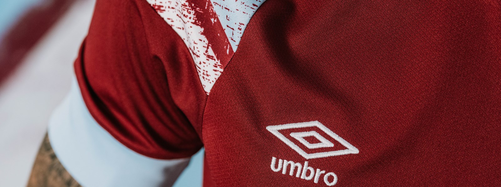 umbro-west-ham-united-22-23-home-kit-2