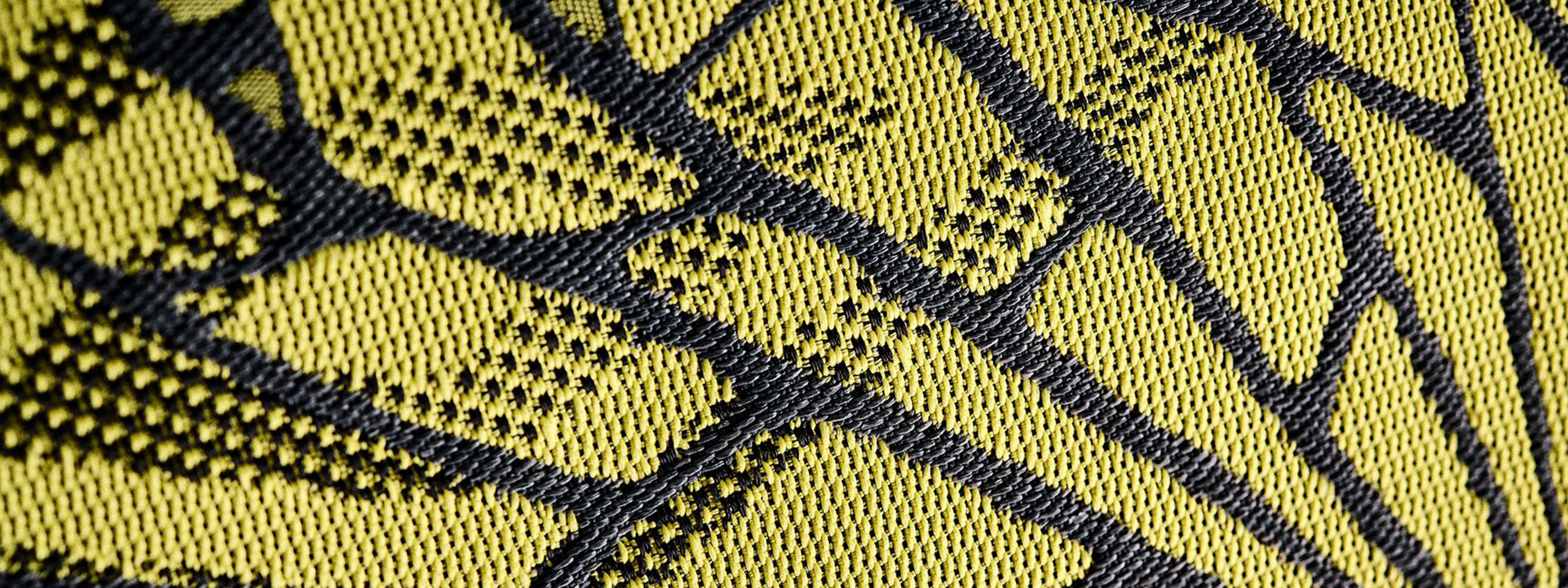 umbro-pro-weave-web-banner