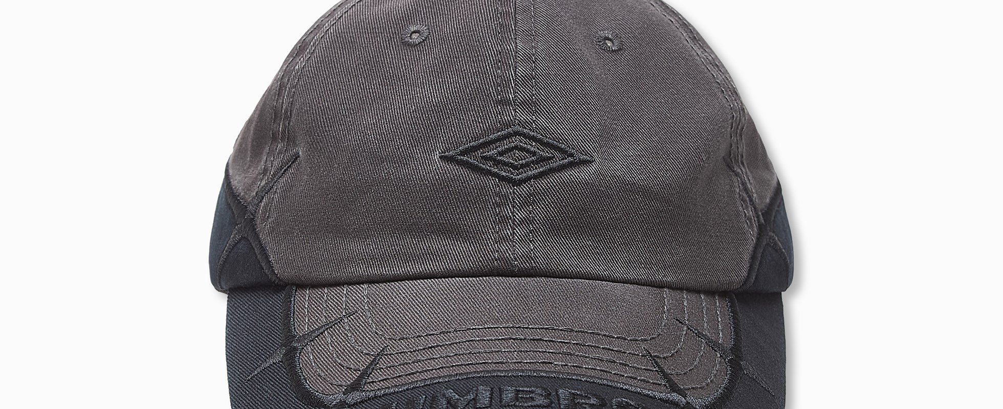 UMBRO HAT 4 FRONT
