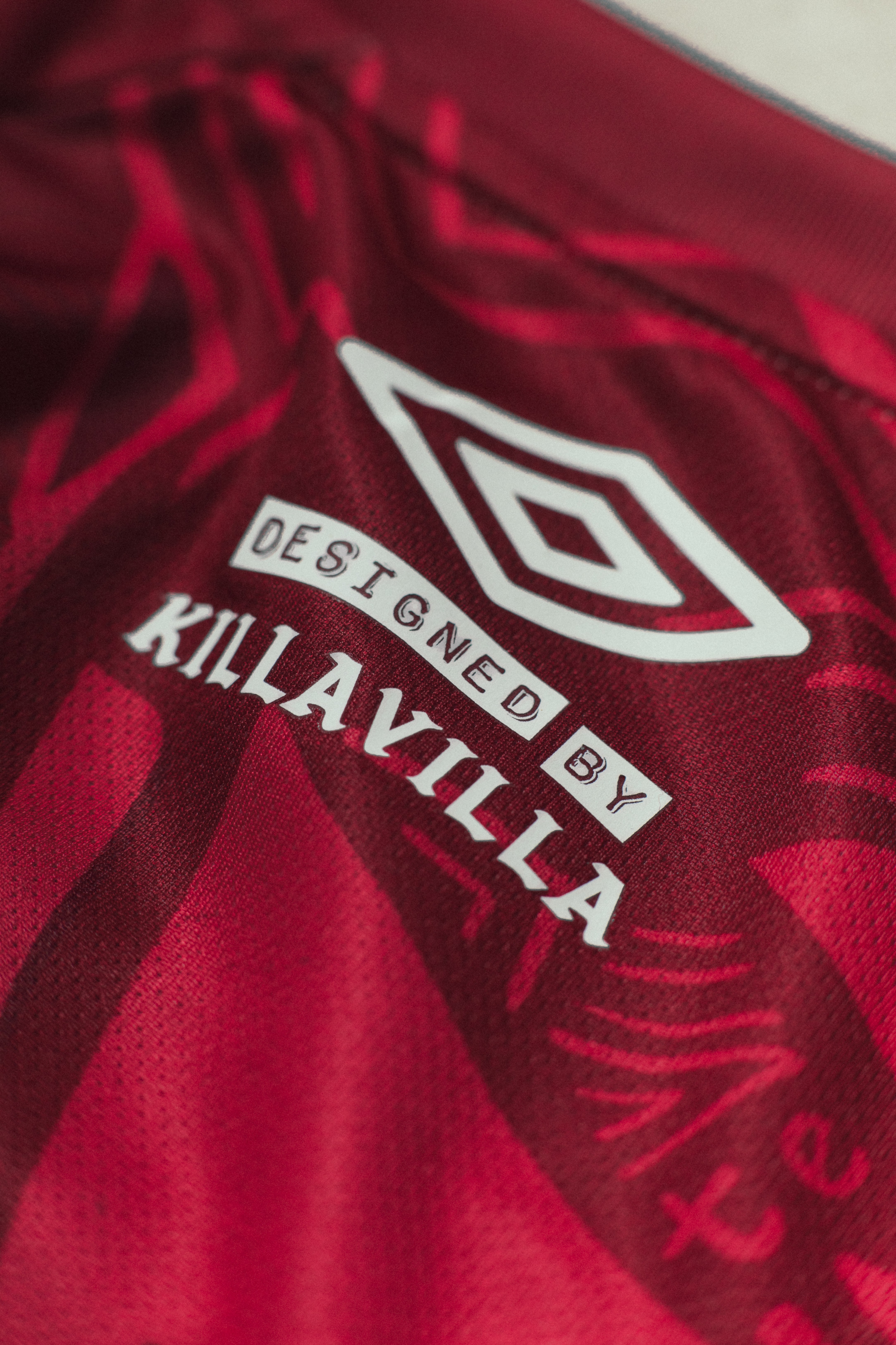 umbro-fluminense-every-team-has-one-jersey-killa-villa-logo