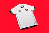 recife-21-22-away-kit-hero-shot