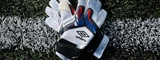 umbro-neo-pro-goalkeeper-gloves-shot-2