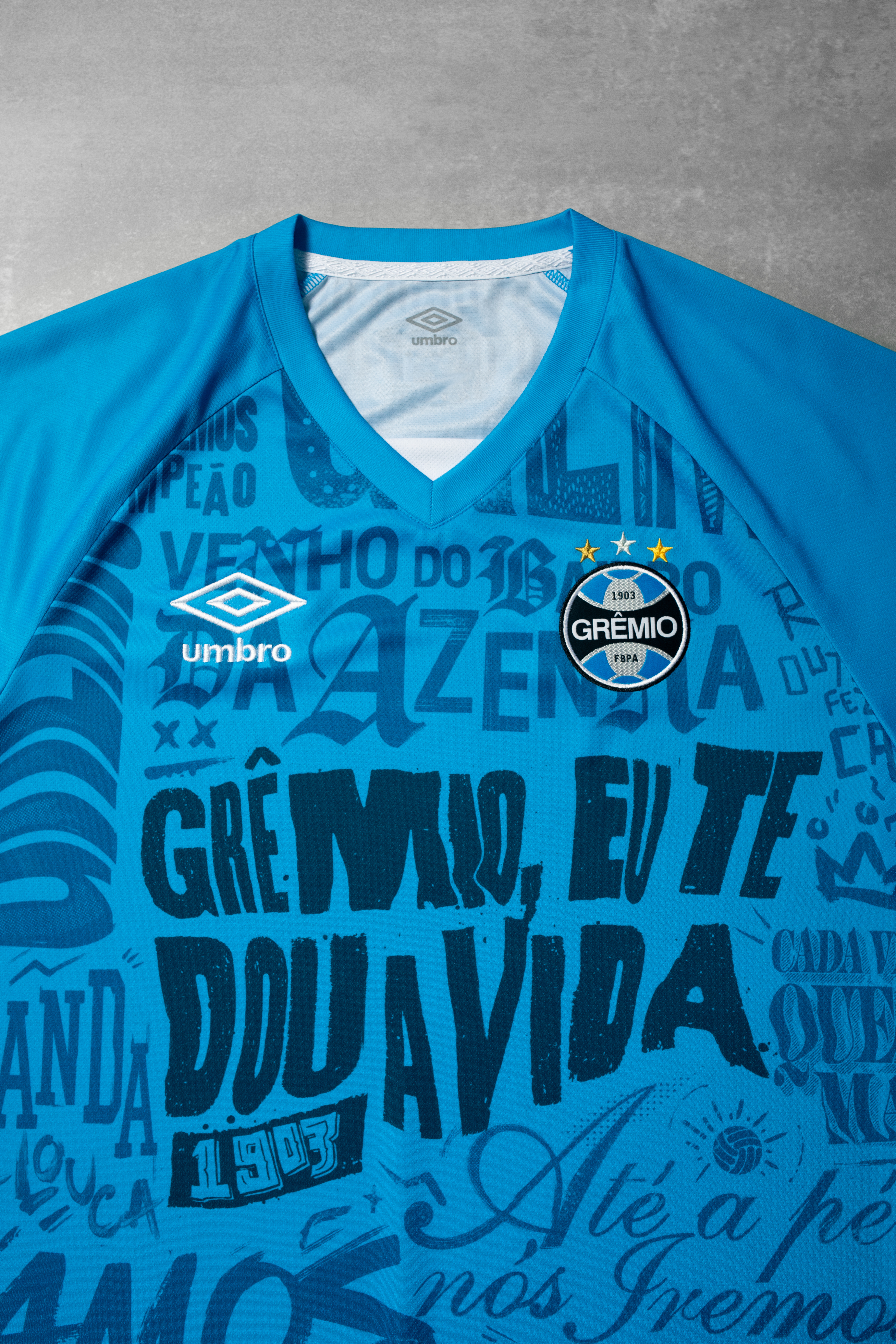 umbro-gremio-every-team-has-one-jersey-front
