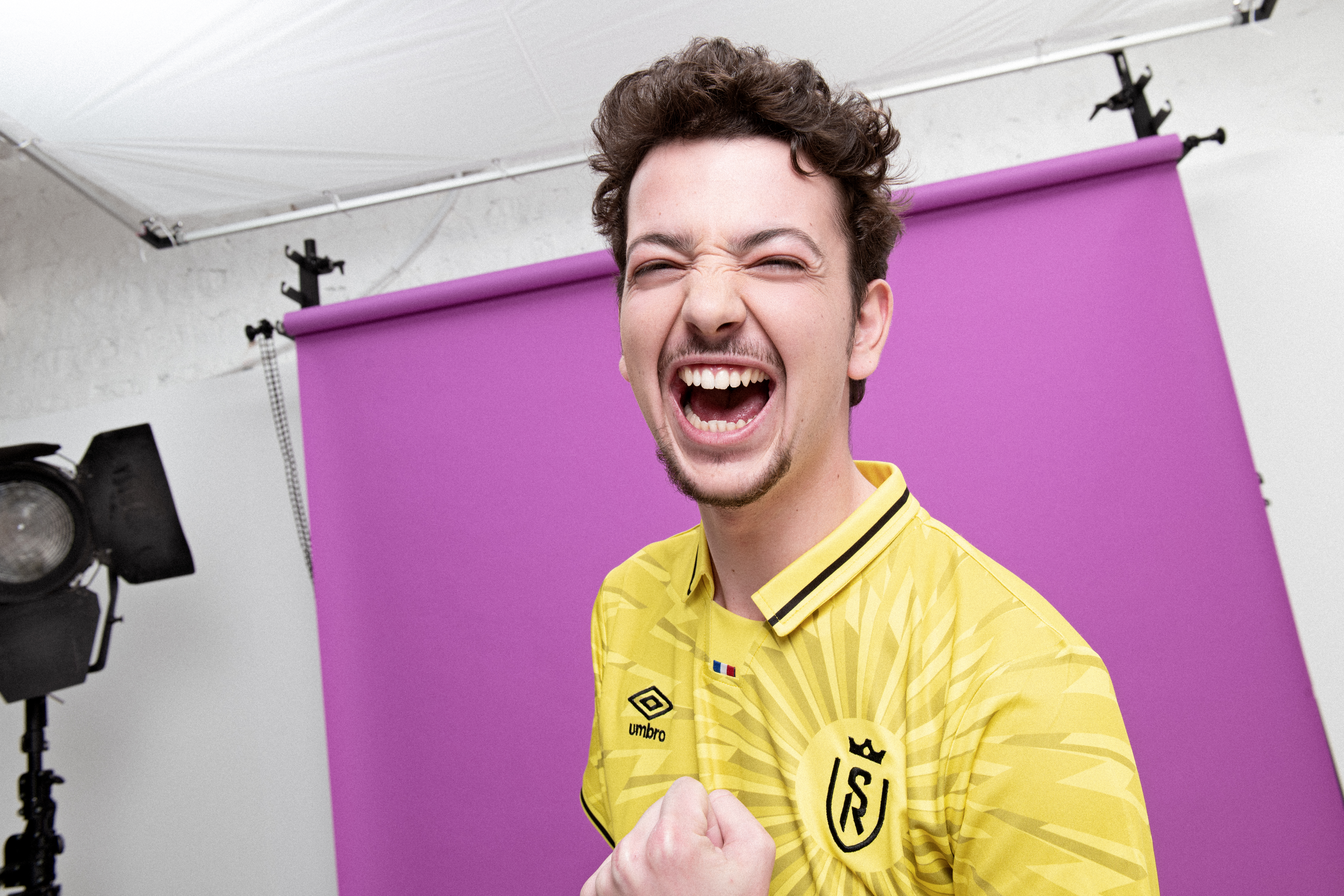 umbro-france-21-22-stade-de-reims-kit-shot-2