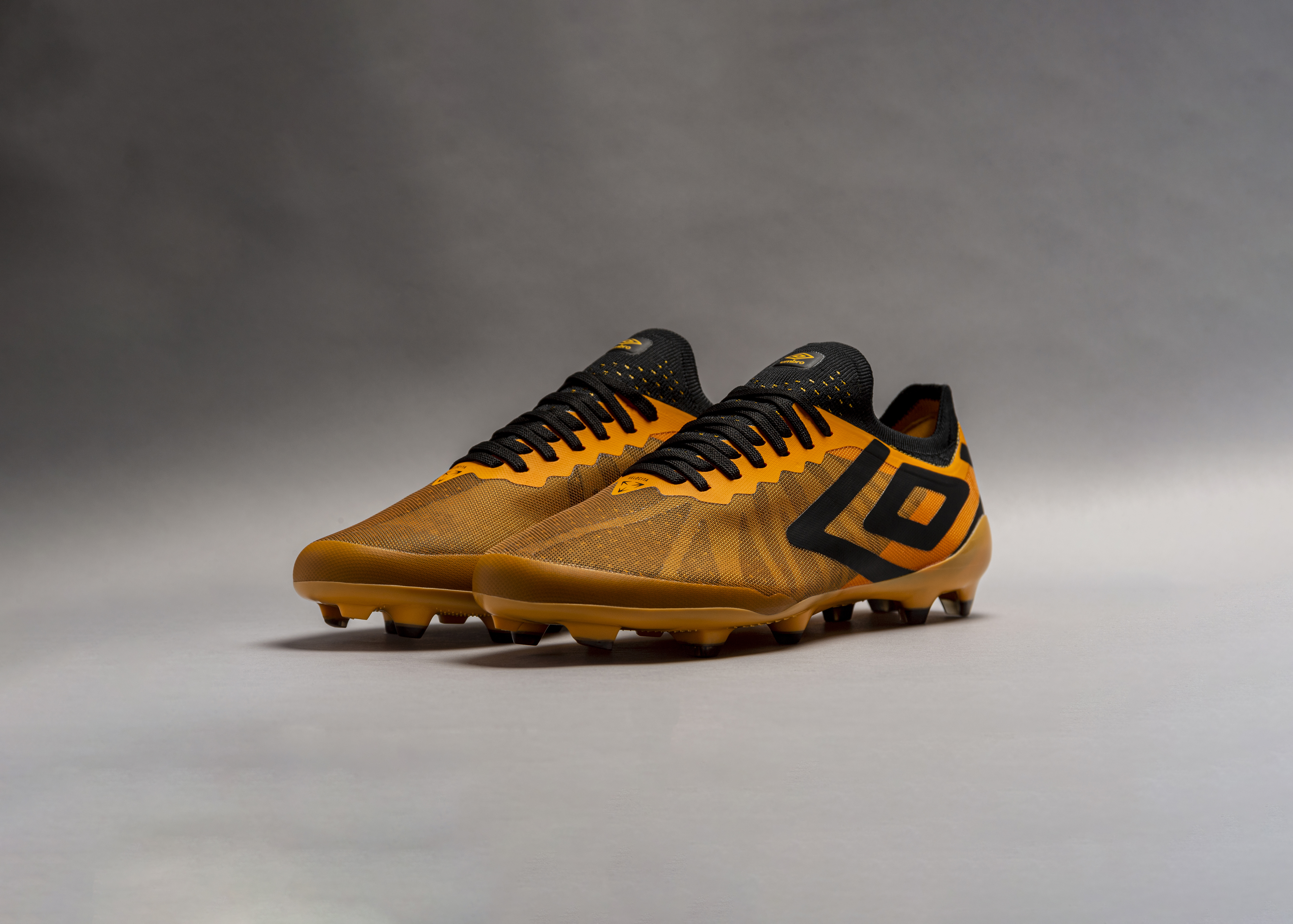 umbro velocita football boots