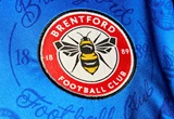 umbro-brentford-jersey-blue-details-crest