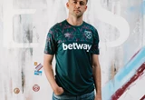 umbro-west-ham-united-22-23-home-kit-5