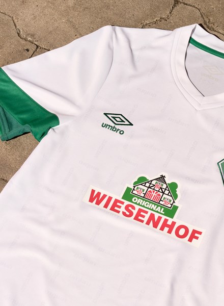 werder-bremen-21-22-away-kit-hero-banner