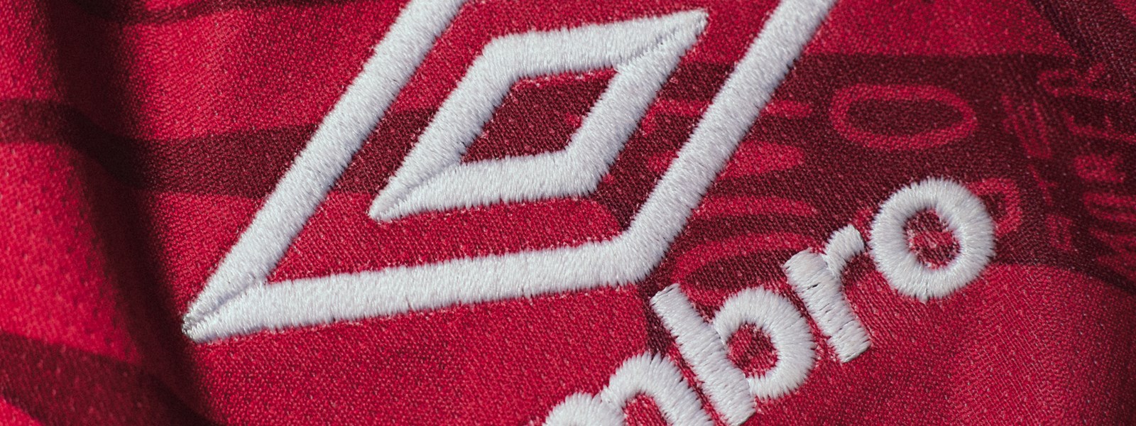 umbro-fluminense-every-team-has-one-umbro-logo-shot
